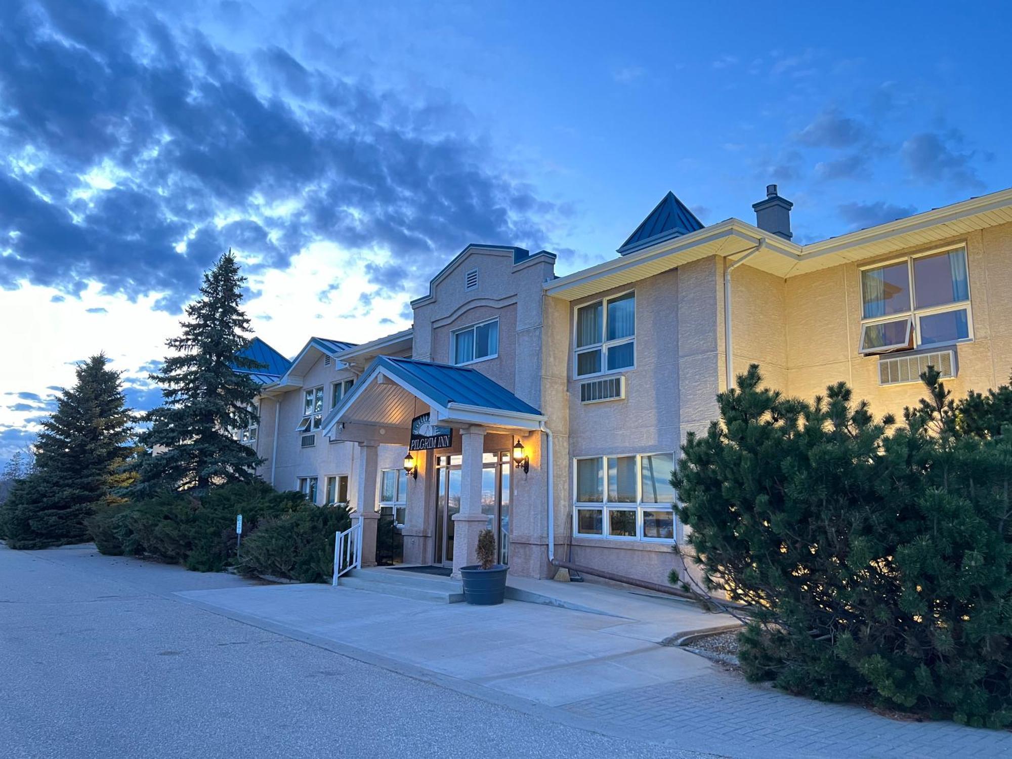 Pilgrim Inn Caronport エクステリア 写真