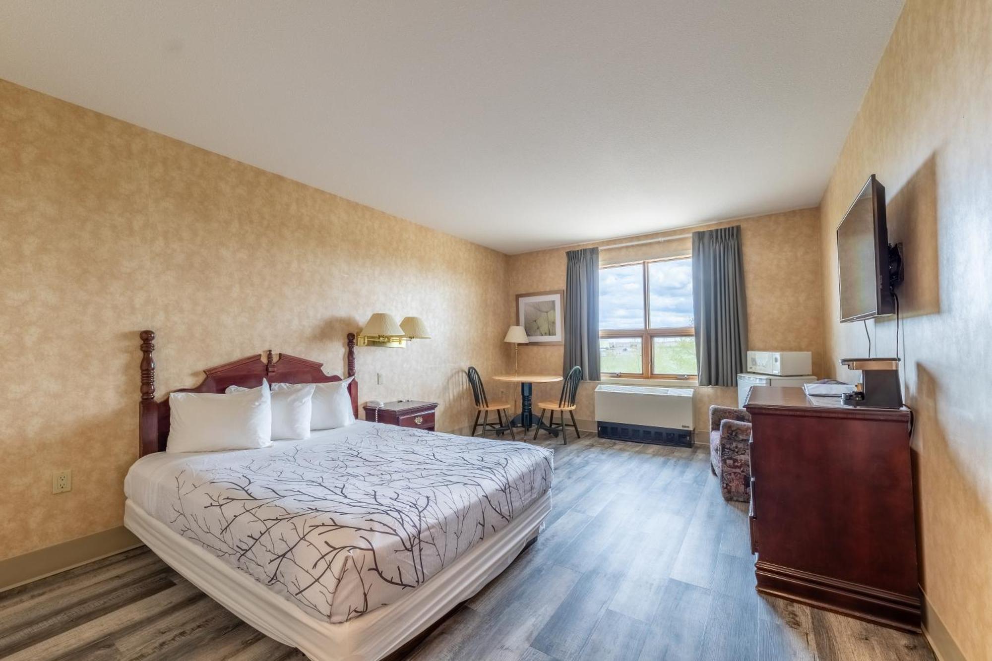 Pilgrim Inn Caronport エクステリア 写真